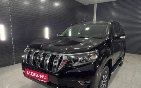 Toyota Land Cruiser, 2022 год, 8 000 000 рублей, 2 фотография