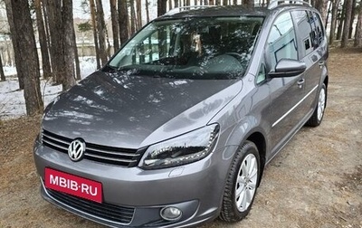 Volkswagen Touran III, 2011 год, 1 100 000 рублей, 1 фотография