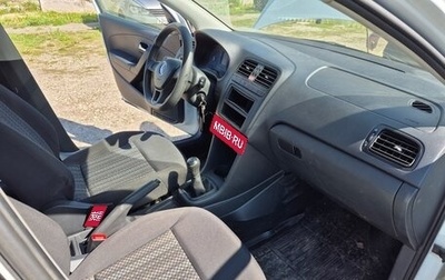 Volkswagen Polo VI (EU Market), 2019 год, 750 000 рублей, 1 фотография