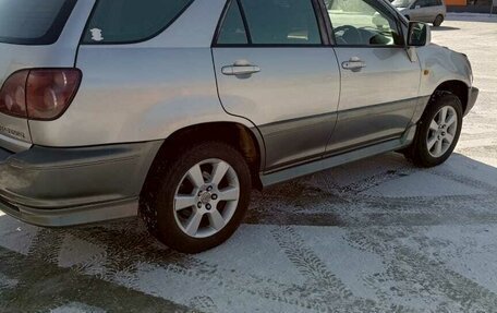 Toyota Harrier, 2000 год, 750 000 рублей, 10 фотография