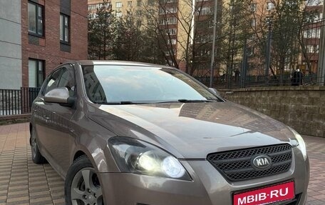 KIA cee'd I рестайлинг, 2008 год, 615 000 рублей, 1 фотография