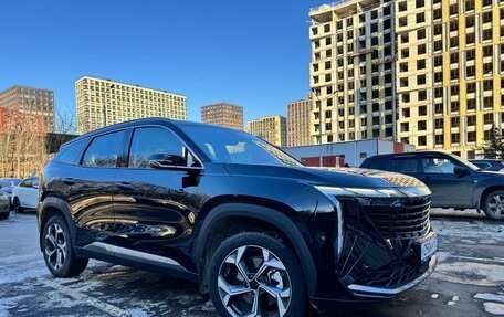 Geely Atlas, 2024 год, 2 700 000 рублей, 2 фотография