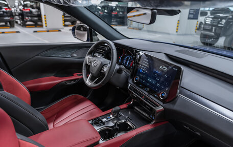 Lexus RX IV рестайлинг, 2024 год, 10 800 000 рублей, 2 фотография