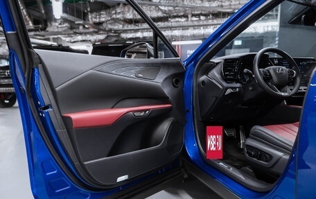 Lexus RX IV рестайлинг, 2024 год, 10 800 000 рублей, 30 фотография