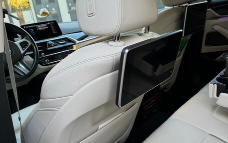BMW 5 серия, 2019 год, 3 990 000 рублей, 6 фотография