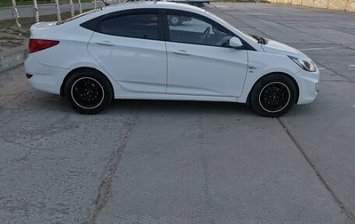 Hyundai Solaris II рестайлинг, 2011 год, 800 000 рублей, 1 фотография