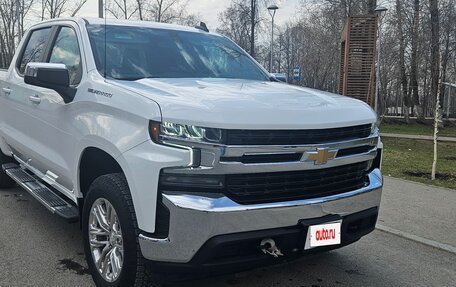 Chevrolet Silverado, 2019 год, 4 975 000 рублей, 1 фотография