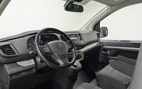 Peugeot Traveller I, 2021 год, 2 695 000 рублей, 15 фотография