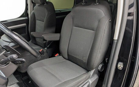 Peugeot Traveller I, 2021 год, 2 695 000 рублей, 20 фотография