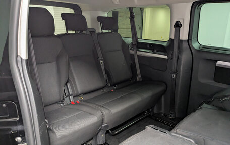 Peugeot Traveller I, 2021 год, 2 695 000 рублей, 24 фотография