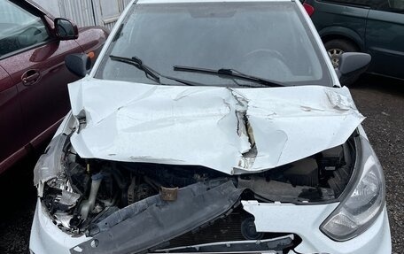 Hyundai Solaris II рестайлинг, 2011 год, 340 000 рублей, 1 фотография
