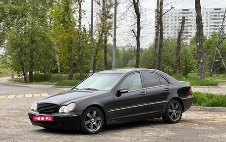 Mercedes-Benz C-Класс, 2001 год, 400 000 рублей, 2 фотография