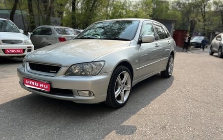 Toyota Altezza, 2003 год, 699 999 рублей, 1 фотография