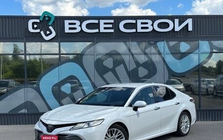Toyota Camry, 2018 год, 2 850 000 рублей, 1 фотография