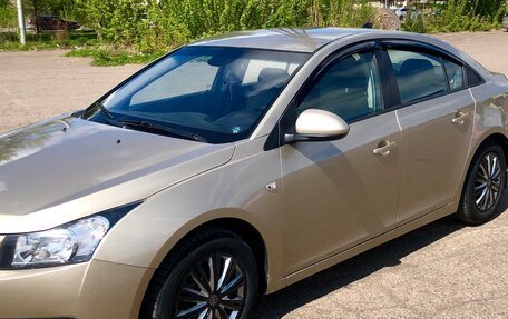 Chevrolet Cruze II, 2011 год, 850 000 рублей, 1 фотография
