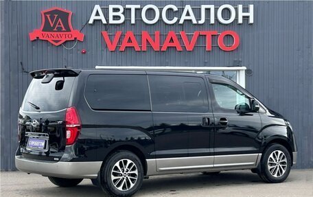 Hyundai Grand Starex Grand Starex I рестайлинг 2, 2019 год, 4 100 000 рублей, 8 фотография