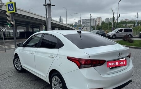 Hyundai Solaris II рестайлинг, 2018 год, 1 080 000 рублей, 3 фотография