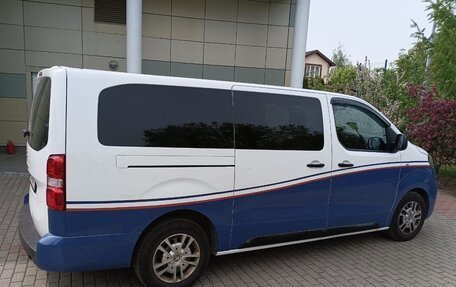 Peugeot Traveller I, 2021 год, 2 600 000 рублей, 8 фотография