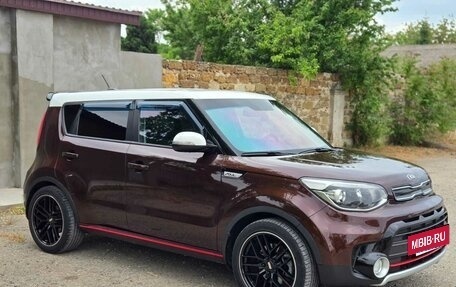KIA Soul II рестайлинг, 2017 год, 1 870 000 рублей, 5 фотография