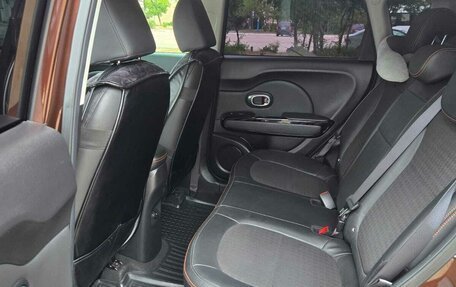 KIA Soul II рестайлинг, 2017 год, 1 870 000 рублей, 11 фотография