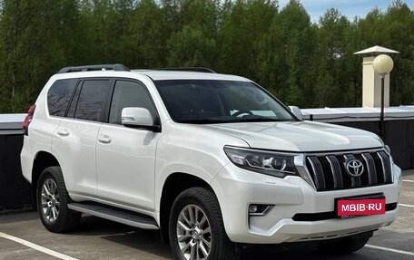 Toyota Land Cruiser Prado 150 рестайлинг 2, 2017 год, 4 490 000 рублей, 1 фотография
