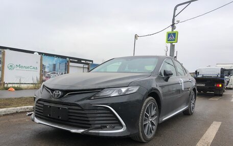 Toyota Camry, 2023 год, 3 900 000 рублей, 1 фотография