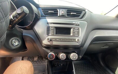 KIA Rio III рестайлинг, 2015 год, 780 000 рублей, 17 фотография