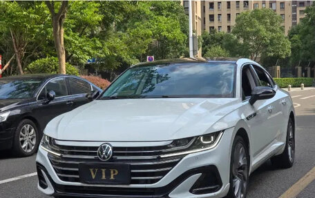 Volkswagen Passat CC, 2022 год, 2 404 000 рублей, 1 фотография