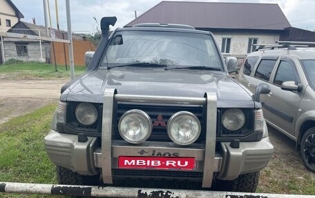 Mitsubishi Pajero III рестайлинг, 1991 год, 650 000 рублей, 1 фотография