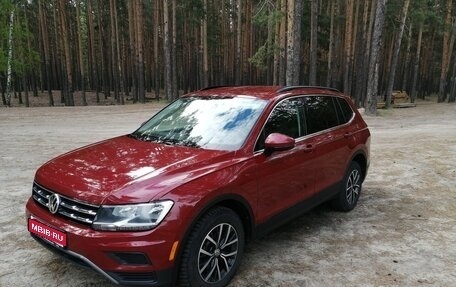Volkswagen Tiguan II, 2019 год, 3 150 000 рублей, 1 фотография
