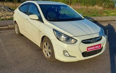 Hyundai Solaris II рестайлинг, 2013 год, 800 000 рублей, 1 фотография