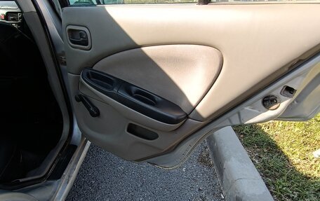 Nissan Almera, 2002 год, 320 000 рублей, 12 фотография