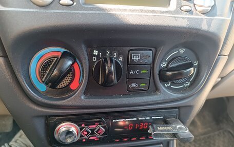 Nissan Almera, 2002 год, 320 000 рублей, 16 фотография