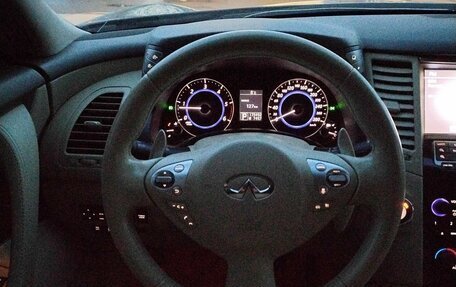 Infiniti QX70, 2014 год, 2 400 000 рублей, 9 фотография
