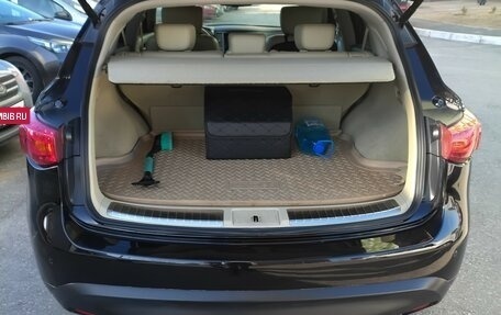 Infiniti QX70, 2014 год, 2 400 000 рублей, 14 фотография