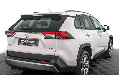 Toyota RAV4, 2022 год, 3 350 000 рублей, 5 фотография