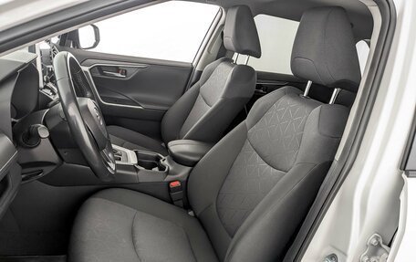 Toyota RAV4, 2022 год, 3 350 000 рублей, 20 фотография
