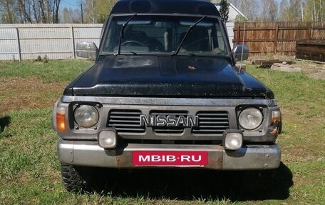 Nissan Safari IV, 1990 год, 900 000 рублей, 2 фотография