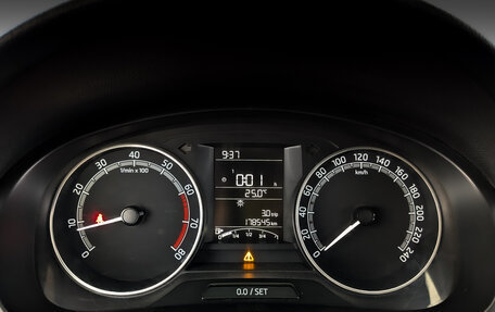 Skoda Rapid I, 2017 год, 900 000 рублей, 13 фотография