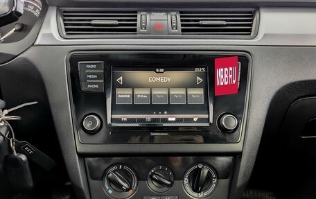 Skoda Rapid I, 2017 год, 900 000 рублей, 15 фотография
