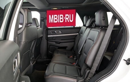 Ford Explorer VI, 2017 год, 2 636 000 рублей, 10 фотография