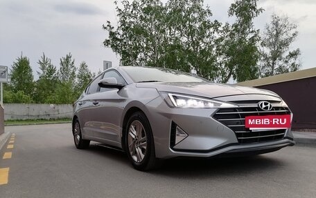 Hyundai Elantra VI рестайлинг, 2019 год, 1 800 000 рублей, 2 фотография