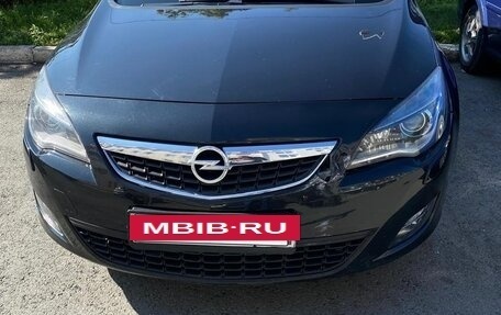 Opel Astra J, 2011 год, 799 000 рублей, 4 фотография