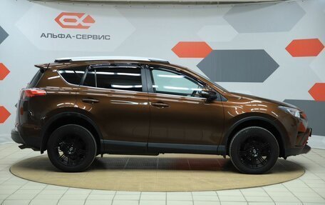 Toyota RAV4, 2017 год, 2 290 000 рублей, 4 фотография