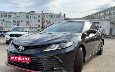Toyota Camry, 2021 год, 3 600 000 рублей, 3 фотография