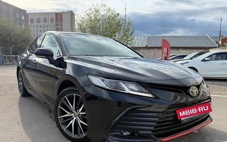 Toyota Camry, 2021 год, 3 600 000 рублей, 4 фотография