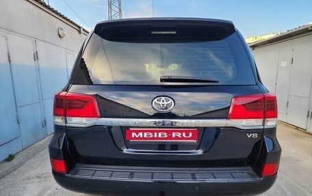 Toyota Land Cruiser 200, 2015 год, 6 650 000 рублей, 5 фотография
