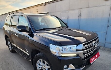 Toyota Land Cruiser 200, 2015 год, 6 650 000 рублей, 4 фотография