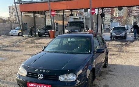 Volkswagen Golf IV, 2003 год, 270 000 рублей, 2 фотография