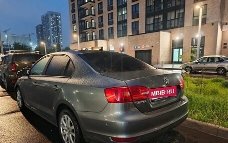 Volkswagen Jetta VI, 2011 год, 710 000 рублей, 6 фотография
